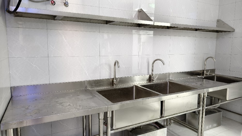 上海食堂廚房設(shè)備-帶你走進(jìn)全新的烹飪···